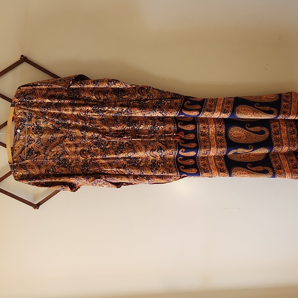 Earthbound Trading Co. Maxi dress paisley print size small
